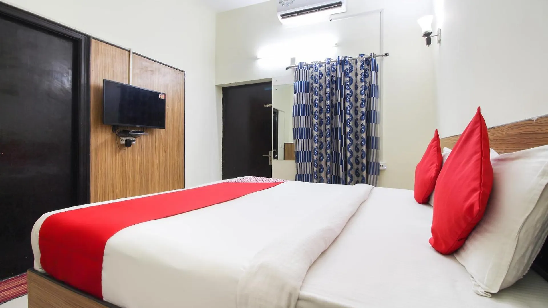 Tājganj Oyo Hotel Paradise