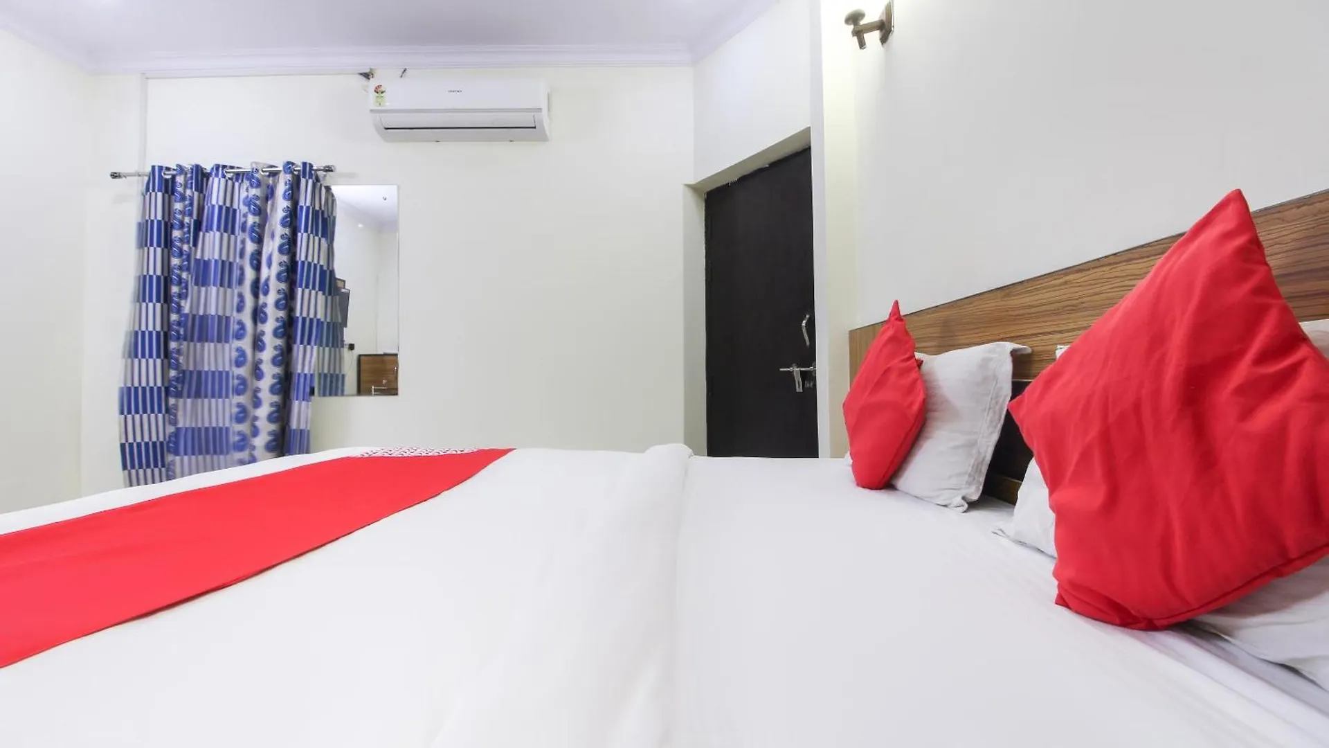 Tājganj Oyo Hotel Paradise